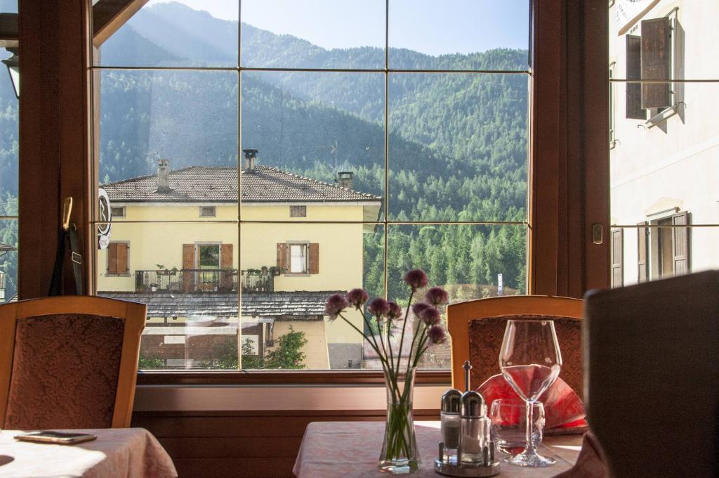 Hotel Carlone Breguzzo Holidays In Trentino